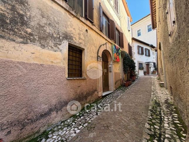 Appartamento in residenziale in Via Vittorio Veneto 9