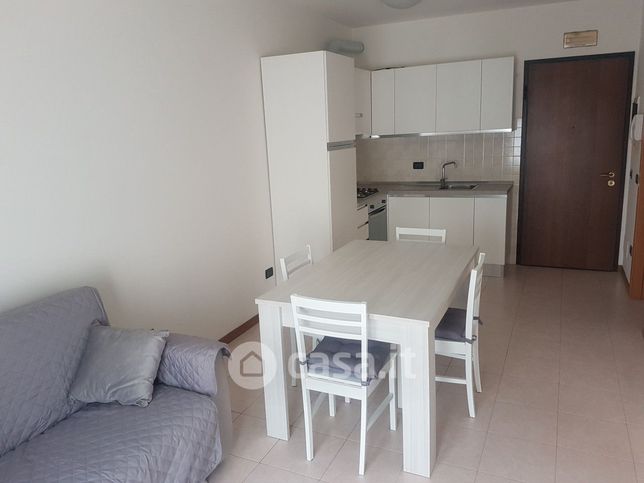 Appartamento in residenziale in Via Monte Asolone