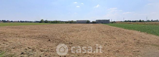 Terreno agricolo in commerciale in Via Piave