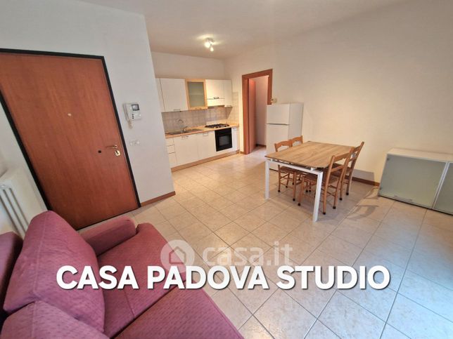Appartamento in residenziale in Via N. Paganini