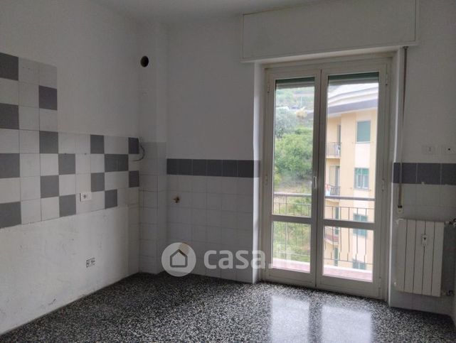Appartamento in residenziale in Via Cornigliano
