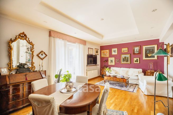 Appartamento in residenziale in Via Lapedona 19
