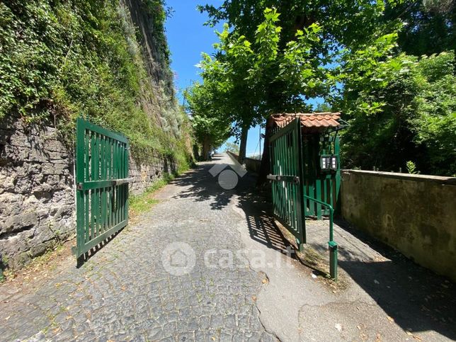 Garage/posto auto in residenziale in Via Ponte Scanzano 10