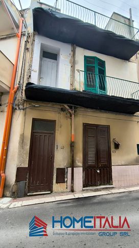 Appartamento in residenziale in Via Celsi 40