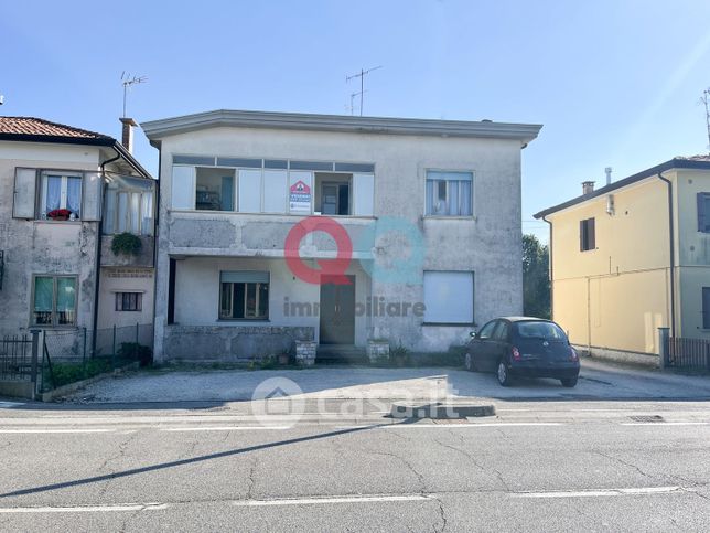 Appartamento in residenziale in Via San Pietro 297