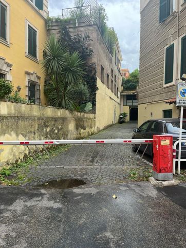 Box/posto auto in residenziale in Via Carlo Tavolacci