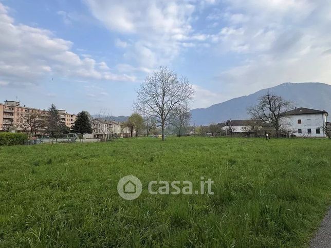 Terreno edificabile in residenziale in Via Giovanni Caboto