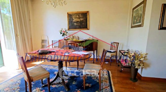 Appartamento in residenziale in Via Fratelli Bronzetti 26