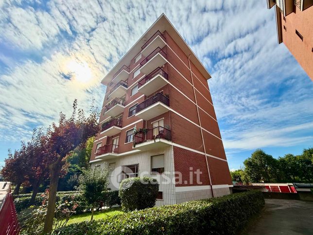 Appartamento in residenziale in Via A. Ponchielli 52