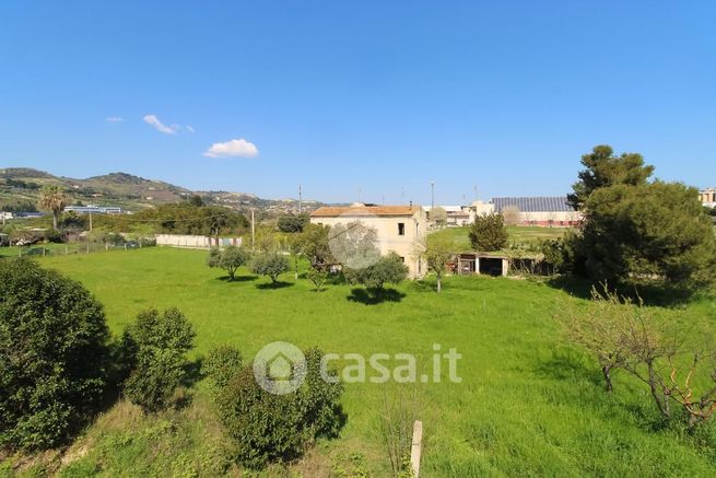 Casa indipendente in residenziale in Via Brancadoro 7