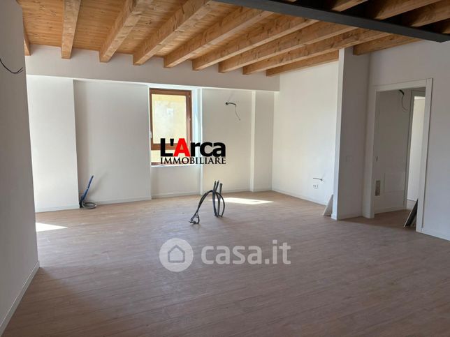 Appartamento in residenziale in Via Gaiardello 6