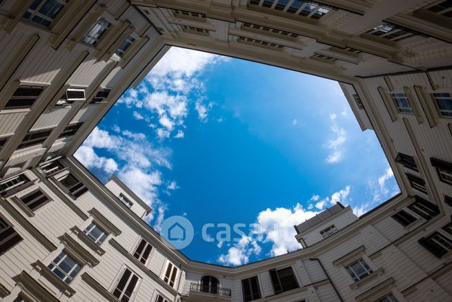 Appartamento in residenziale in Piazza Nicola Amore 2