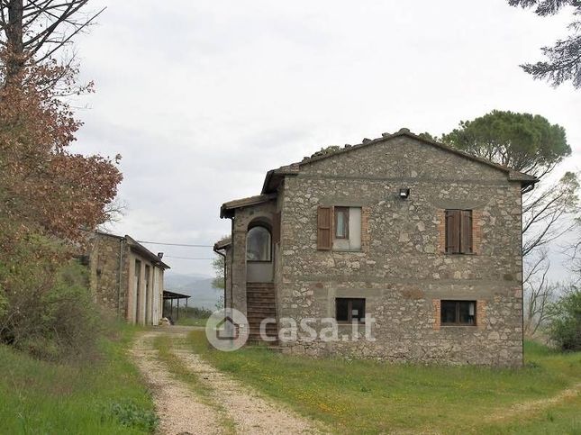 Terreno agricolo in commerciale in 
