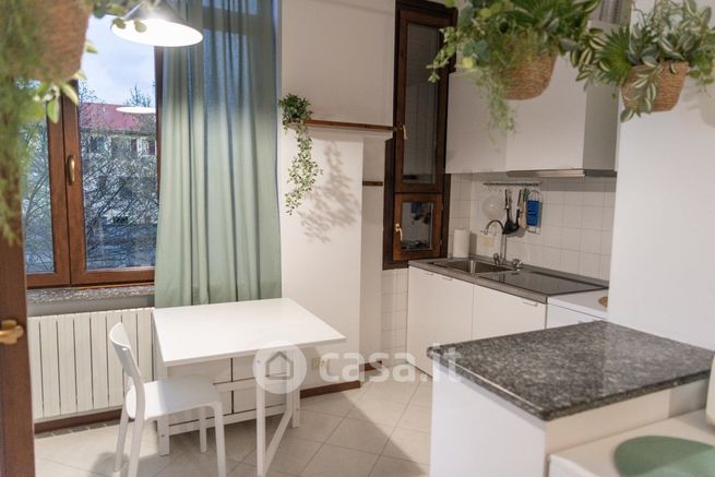 Appartamento in residenziale in Via Nino Oxilia 11