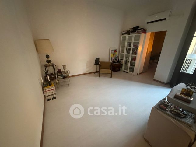 Appartamento in residenziale in Via Vincenzo Monti 26