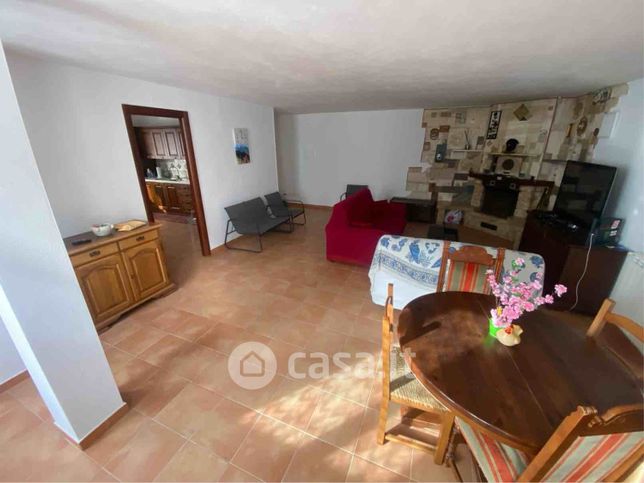 Appartamento in residenziale in Via Populonia