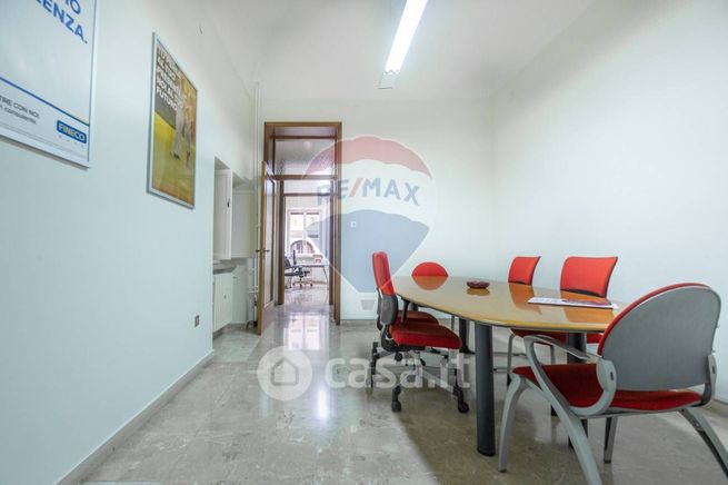 Ufficio in commerciale in Via Silvio e Beltrando Spaventa 19