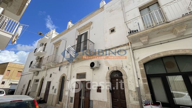 Casa indipendente in residenziale in 