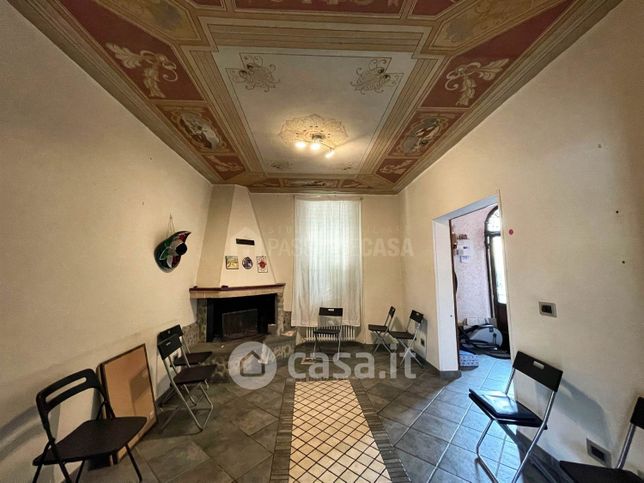 Casa indipendente in residenziale in