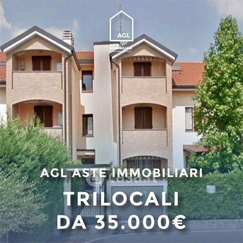 Ufficio in commerciale in Via Vittorio Veneto 2