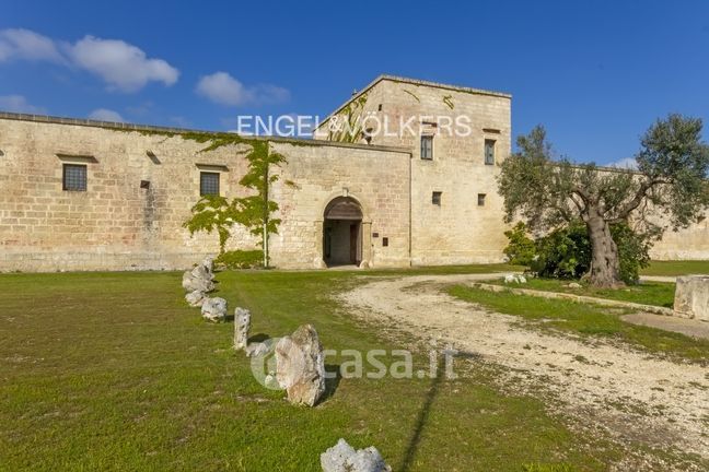 Rustico/casale in residenziale in Litoranea San Cataldo Frigole