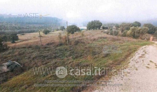 Terreno agricolo in commerciale in Via Colle Della Mandola