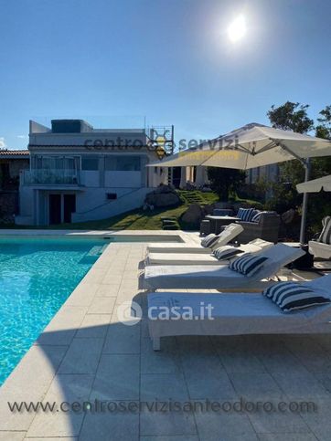 Casa bi/trifamiliare in residenziale in Via Cala Ginepro