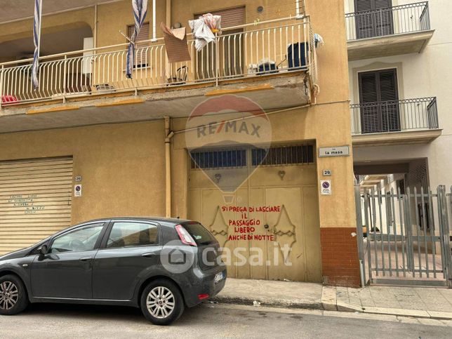 Box/posto auto in residenziale in