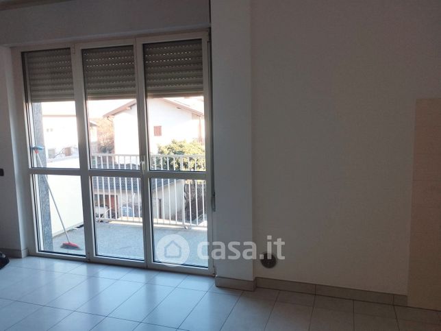 Appartamento in residenziale in Via Merizzi 90