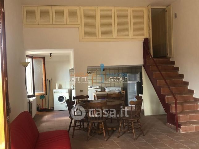 Casa bi/trifamiliare in residenziale in Via Bassa Tambura 133