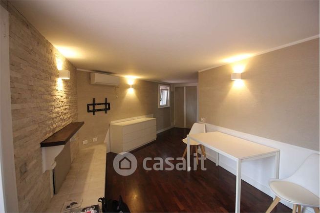 Attico/mansarda in residenziale in Via Condelli