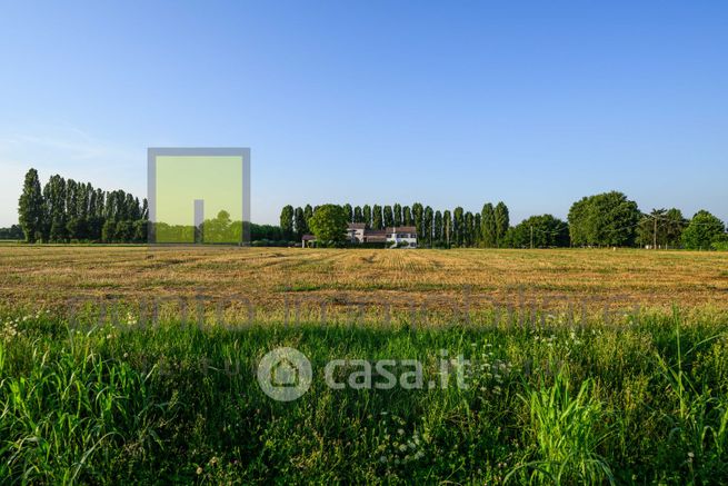 Casa indipendente in residenziale in Via Aquileia