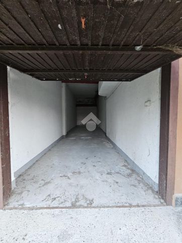 Garage/posto auto in residenziale in Via Acqui 16