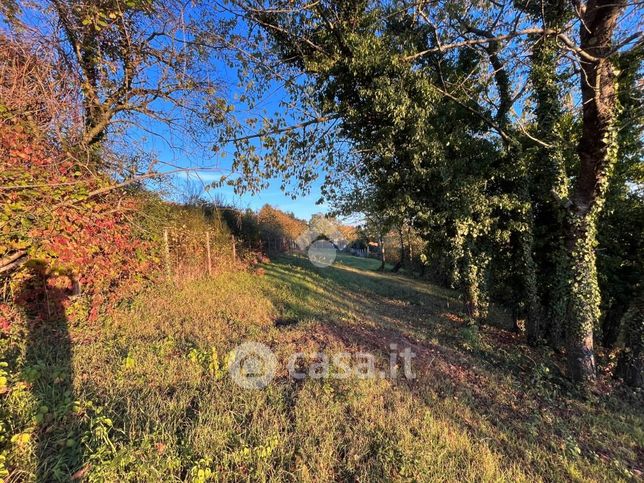 Terreno agricolo in commerciale in Via delle Acacie