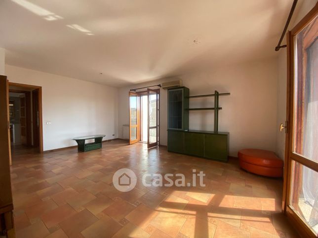 Appartamento in residenziale in Via Colonna 29