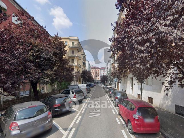 Box/posto auto in residenziale in Via Pasubio 29