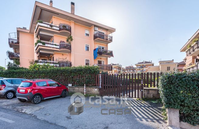 Garage/posto auto in residenziale in Via del Fontanile Anagnino