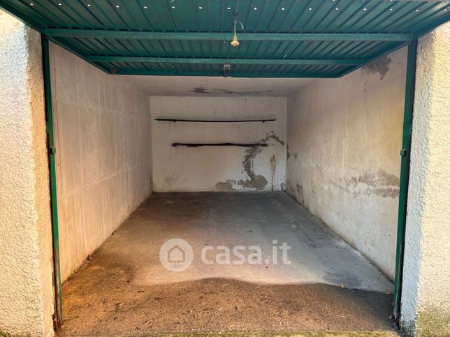 Garage/posto auto in residenziale in Via Negrelli 6