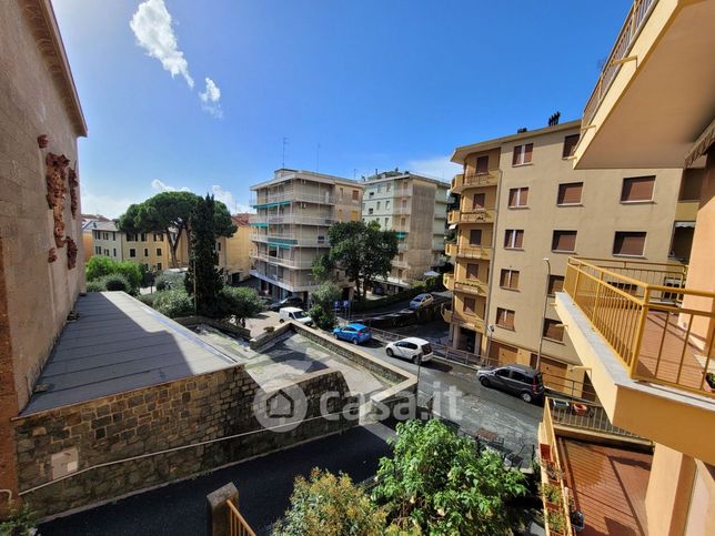 Appartamento in residenziale in Via Aosta