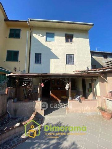 Villa in residenziale in Via della Chiesa di Saltocchio 804