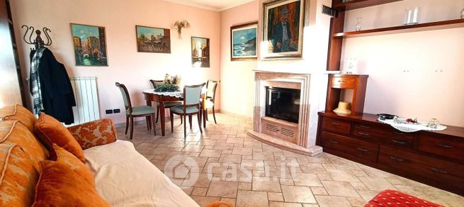 Appartamento in residenziale in Via Cristoforo Colombo 51