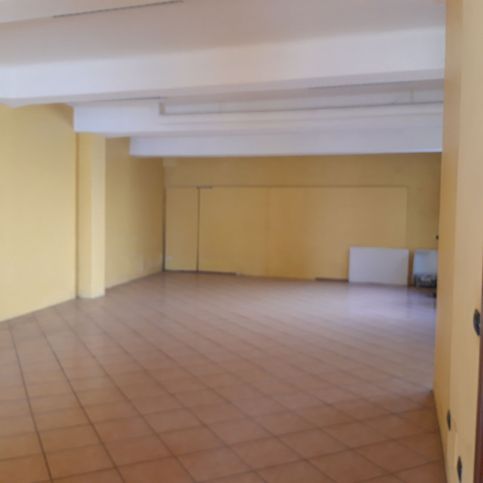 Ufficio in commerciale in Via Sempione 260