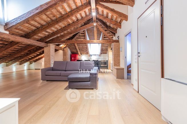 Loft in residenziale in Via Giuseppe Mazzini