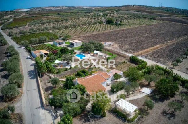 Villa in residenziale in Strada Provinciale 26