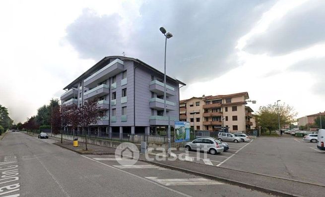 Appartamento in residenziale in Via Adda 44