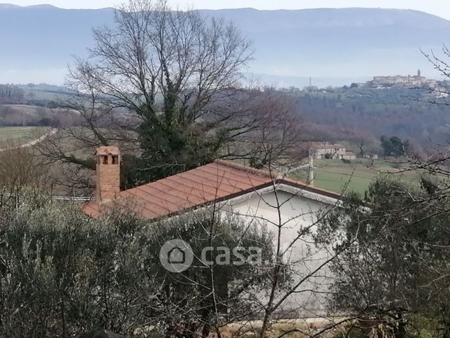 Rustico/casale in residenziale in Vocabolo Vignolo