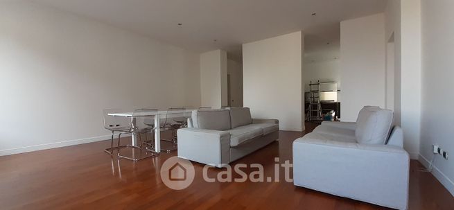 Appartamento in residenziale in Via Arco 1