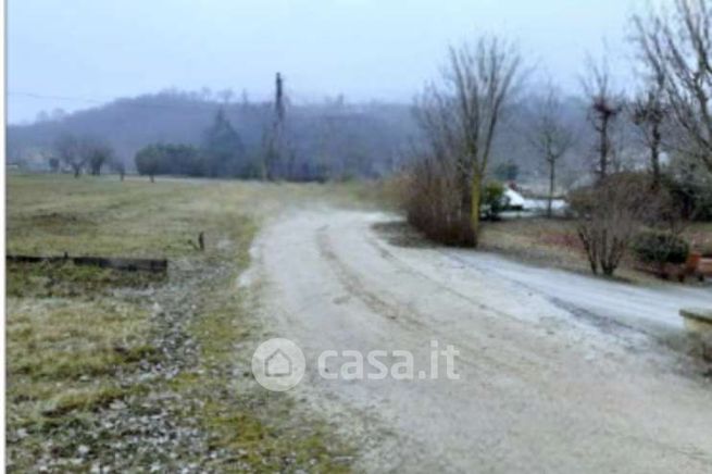 Terreno agricolo in commerciale in Via Colombaro