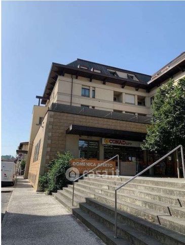 Ufficio in commerciale in Via Giovanni Pascoli