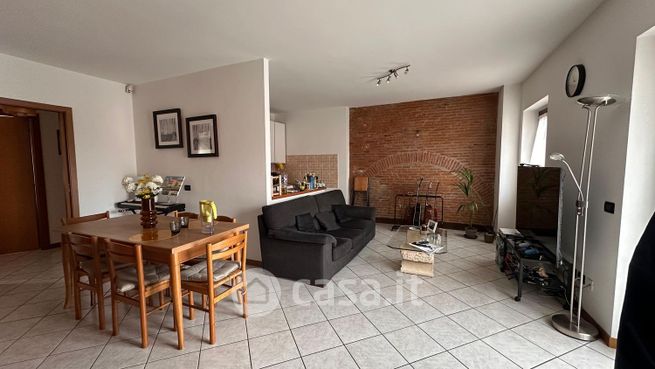 Appartamento in residenziale in Via Francesco Daverio 27
